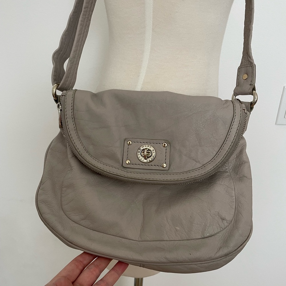 Marc by Marc Jacobs shoulder bag taupe silver hardware